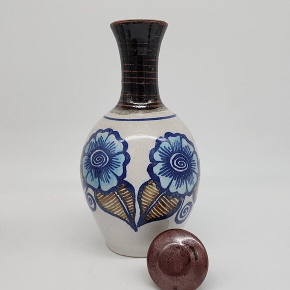 Studio Pottery Decanter and 4 Cups Blue Flowers Backstamped Fish VTG - Picture 3 of 11